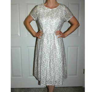 White Dress 8 Yumi  Lace Embroidery Wedding Dinner Party or Church Store Tags